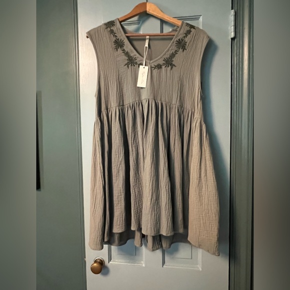 Rylee + Cru Green Muslin Dress in S, M NWT - Picture 2 of 3